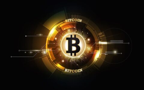 老虎：比特币触及7万美元，国际油价重挫逾6%！特朗普集团暴涨21%