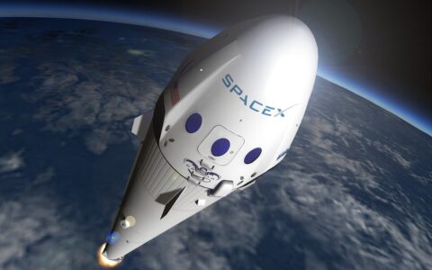 SpaceX再攀高峰，估值达250亿美元