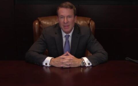 James Cordier，那个写书教你交易期权的人爆仓了