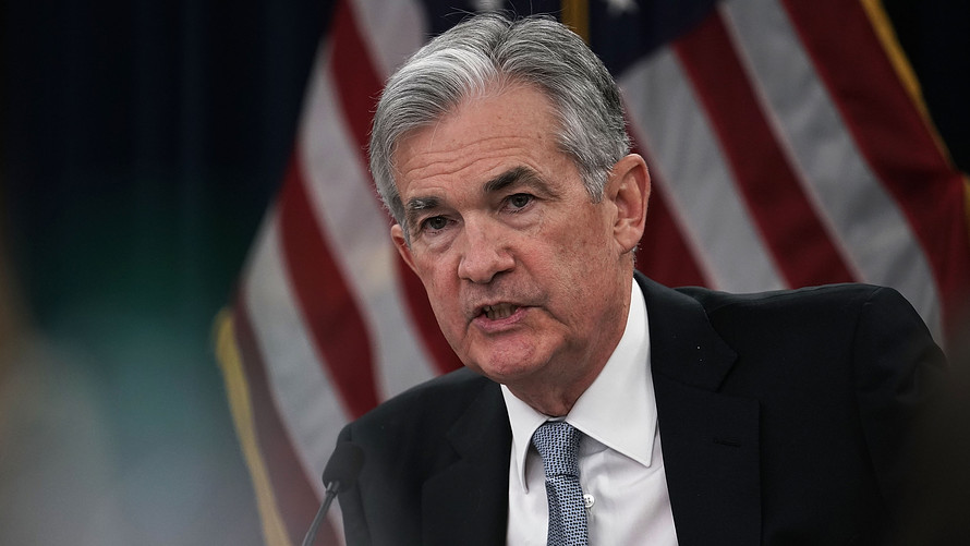 快讯：美联储暂缓加息 - 鲍威尔认为目前的利率水平“略低于”中性