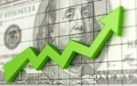 趋势逆转：如何通过Vanguard S&P 500 ETF在科技变革中构建财富